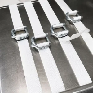 25mm 1 inch polyester cord strap with heavy duty wire buckle fastener undergoing tension holding test