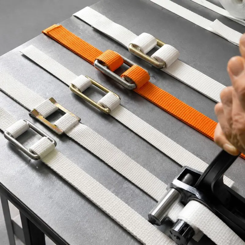 polyester woven lashing metal buckle hand tensioner operation