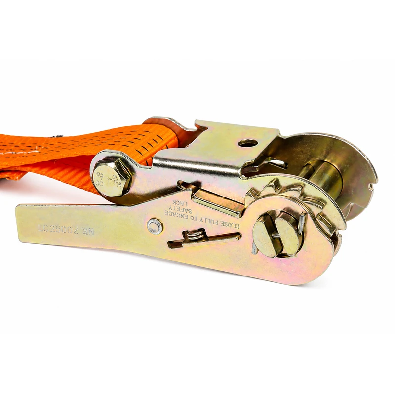 ratchet-buckle-detail